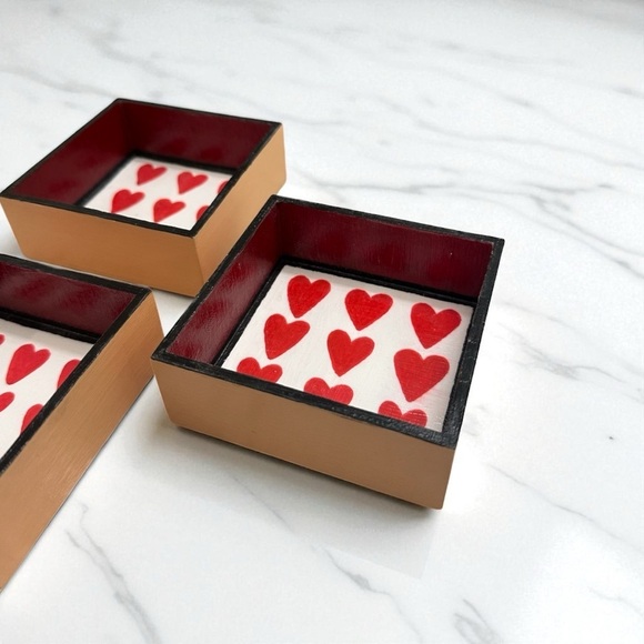 3 Handmade Red Heart Dishes For Small Storage - Picture 2 of 8